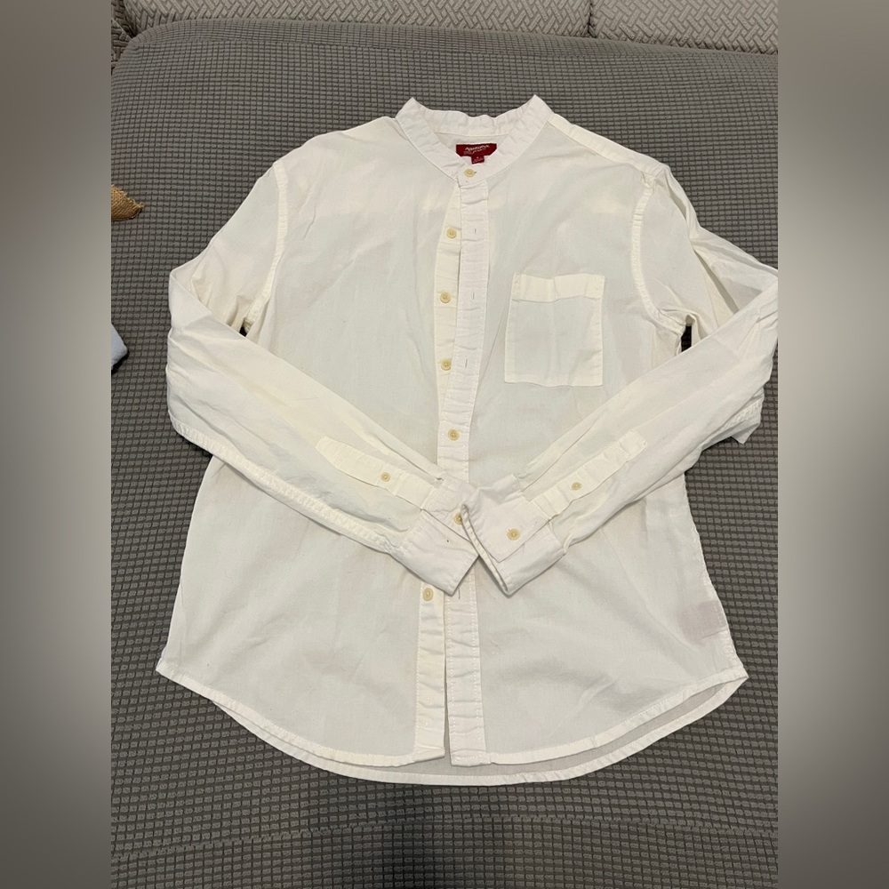 Arizona Jean Company Cream Casual Button Down Shirt